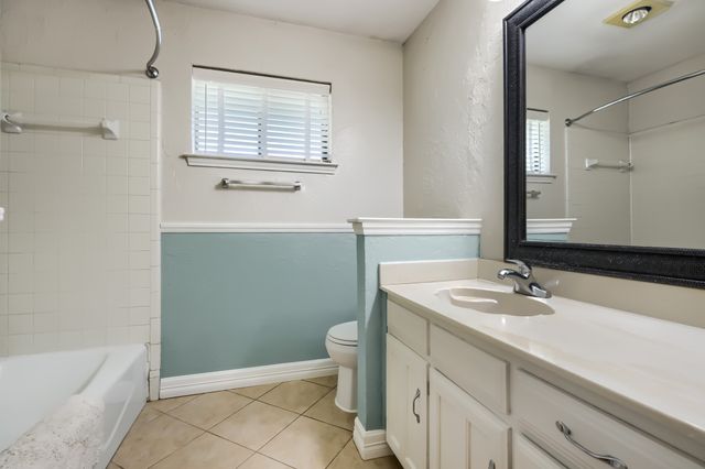 2025 Redwood Trail, Grapevine, TX 76051