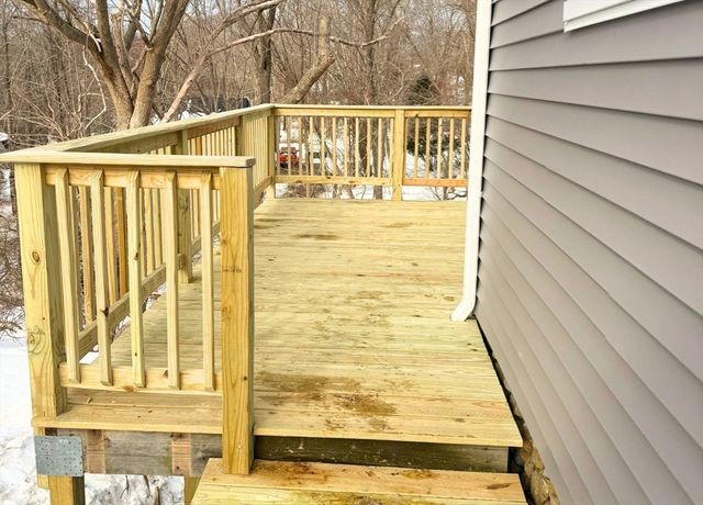 3 Birch Ave, Plymouth, MA 02360