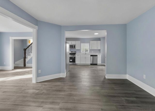 3 Birch Ave, Plymouth, MA 02360