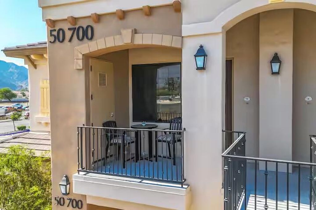 50700 Santa Rosa Plaza 5, La Quinta, CA 92253