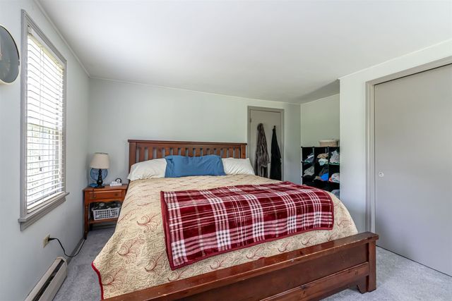 212 West Main Street, Hillsborough, NH 03244