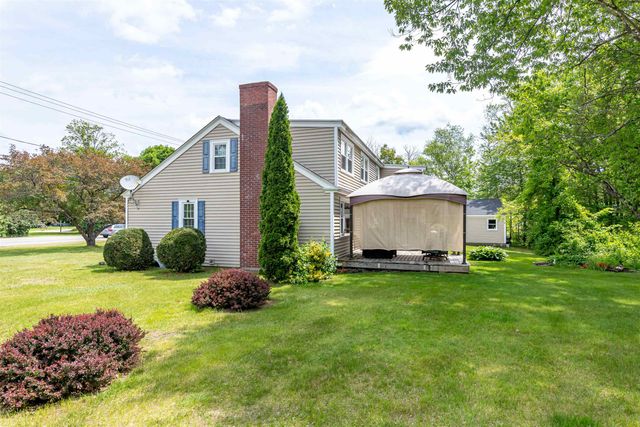 212 West Main Street, Hillsborough, NH 03244