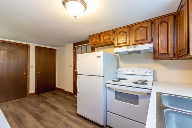 212 West Main Street, Hillsborough, NH 03244
