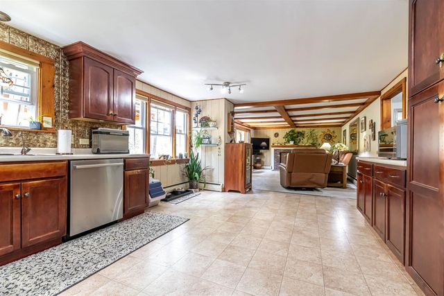 212 West Main Street, Hillsborough, NH 03244