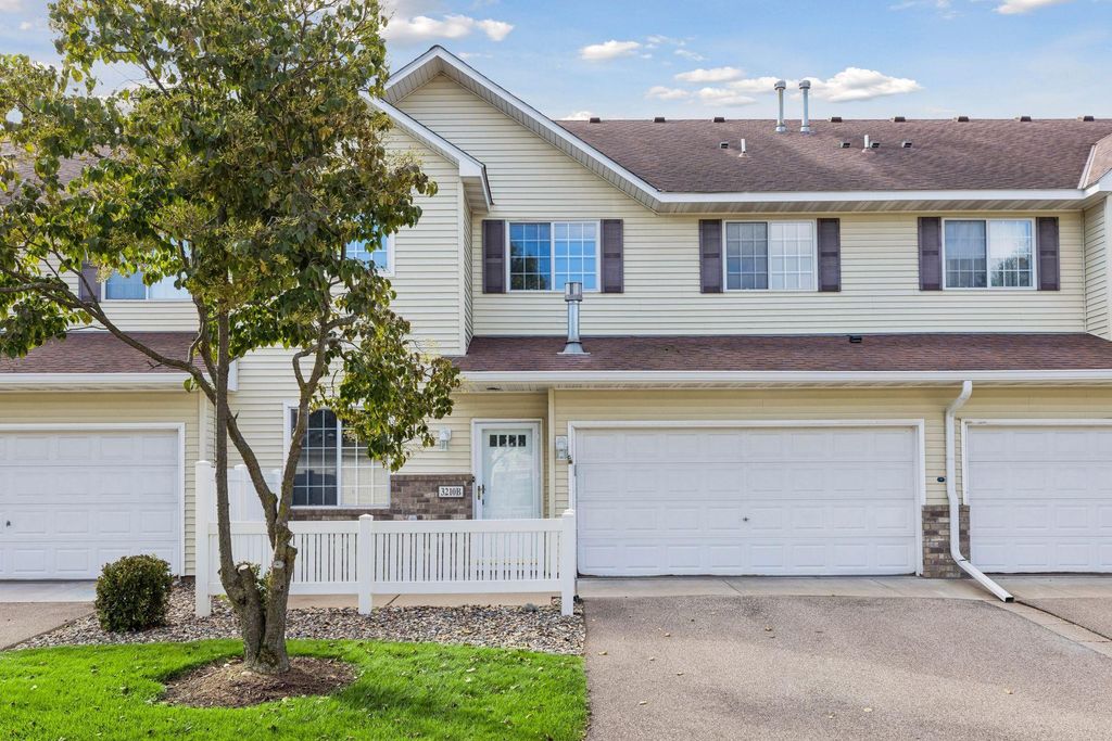 3210 Juniper Circle B, Woodbury, MN 55125 — exterior