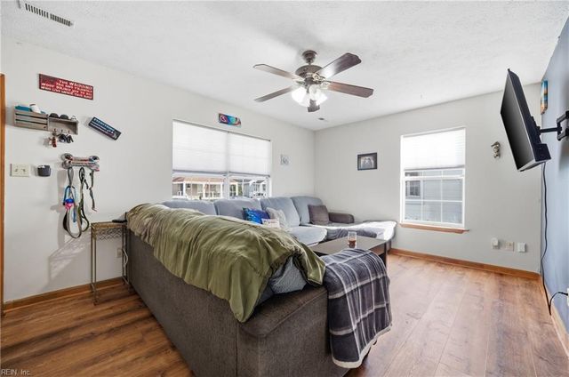 106 E Cummings AVE, Hampton, VA 23663