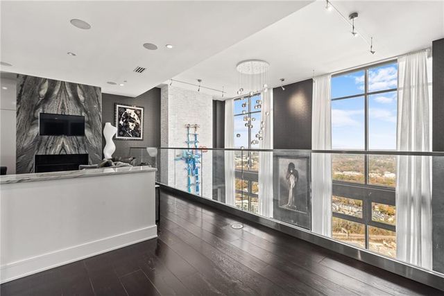 270 17th NW Street 4602, Atlanta, GA 30363