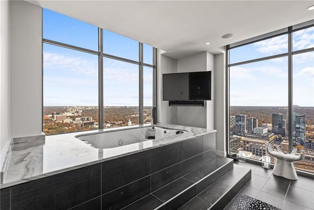 270 17th NW Street 4602, Atlanta, GA 30363