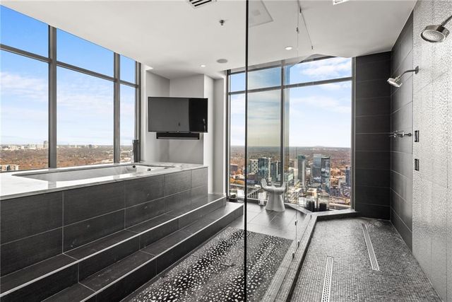 270 17th NW Street 4602, Atlanta, GA 30363