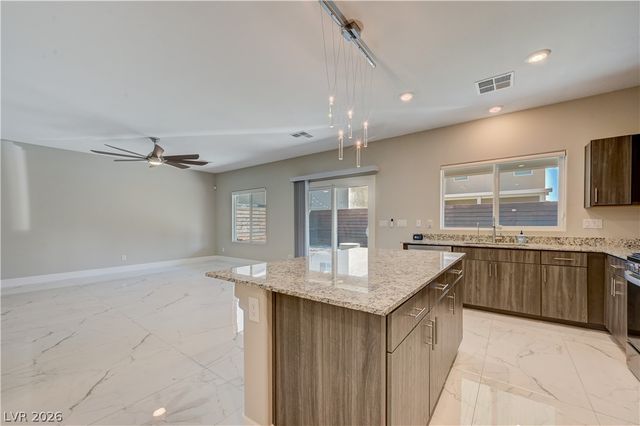 7563 Dragonfruit Avenue, Las Vegas, NV 89113
