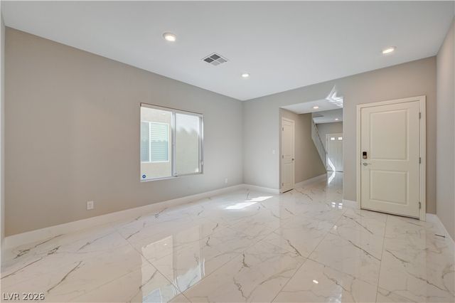 7563 Dragonfruit Avenue, Las Vegas, NV 89113