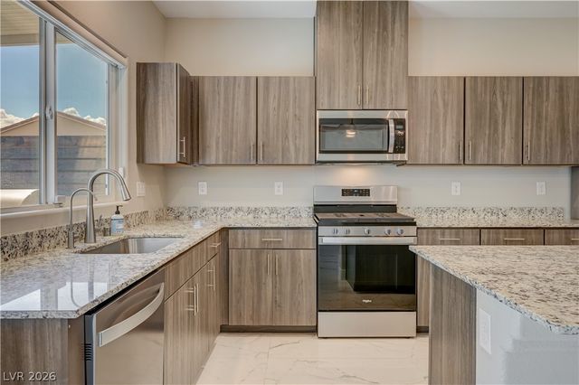 7563 Dragonfruit Avenue, Las Vegas, NV 89113
