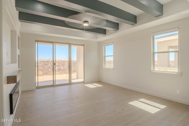 115 Madrid Street, Santa Teresa, NM 88008