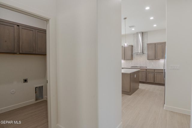 115 Madrid Street, Santa Teresa, NM 88008