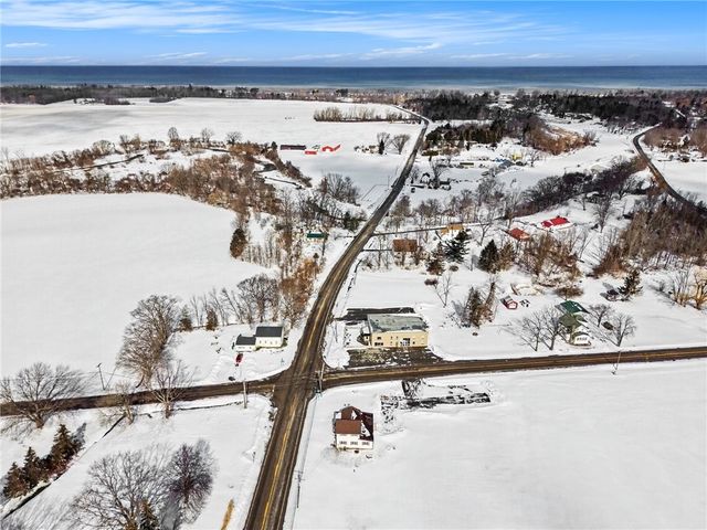 346 Lake Road East, Hamlin, NY 14464