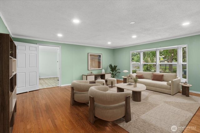 5205 173rd Place SW, Lynnwood, WA 98037
