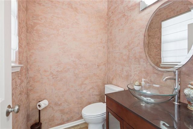16144 Linden Street, Overland Park, KS 66085