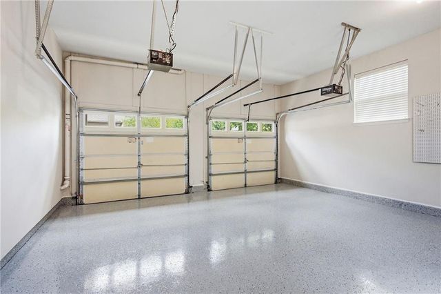 16144 Linden Street, Overland Park, KS 66085