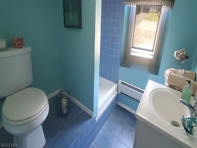 33 Garden Ave, Belleville Twp., NJ 07109