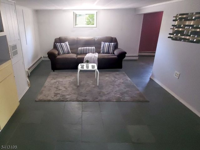 33 Garden Ave, Belleville Twp., NJ 07109