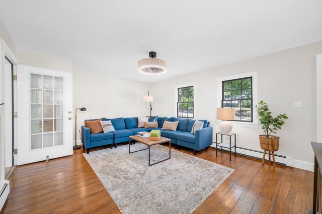 12 Peabody Street, North Reading, MA 01864