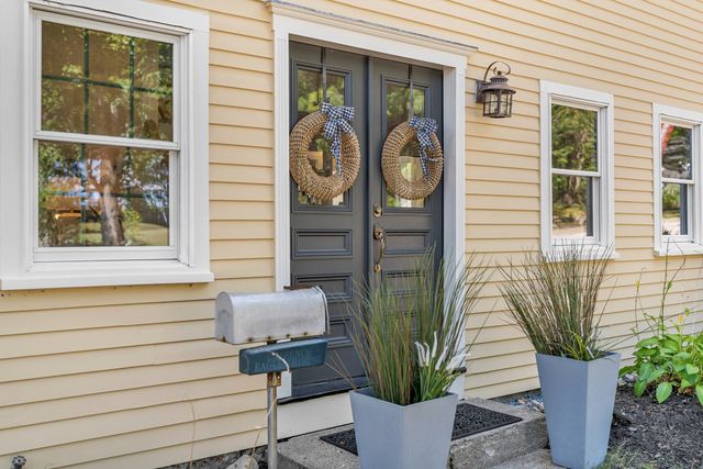 12 Peabody Street, North Reading, MA 01864