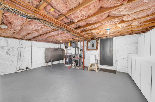 12 Peabody Street, North Reading, MA 01864