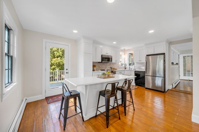 12 Peabody Street, North Reading, MA 01864