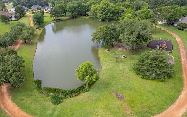 36 Winthrop Harbor, Montgomery, TX 77356