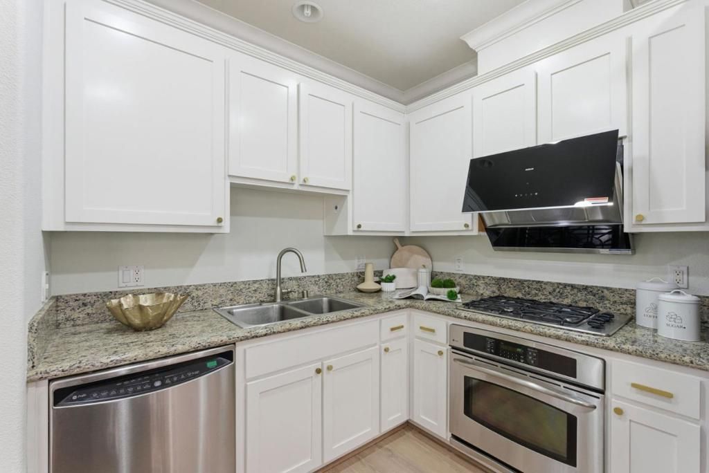 Image 16 of property listing at 504 San Jorge Terrace, Sunnyvale, CA 94089