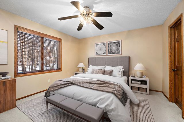 4315 Woods Way, Minnetonka, MN 55345