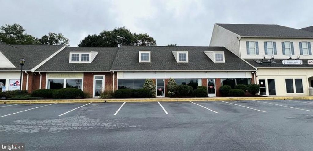 903 NISSLEY RD #SUITE B-D, Lancaster, PA 17601