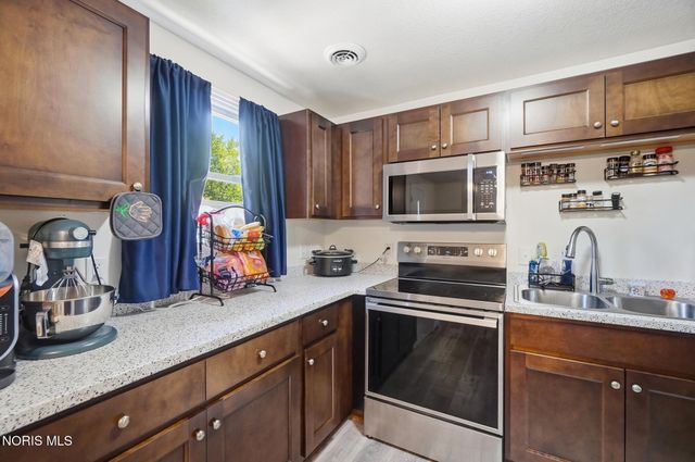 4766 Ventura Drive, Toledo, OH 43615