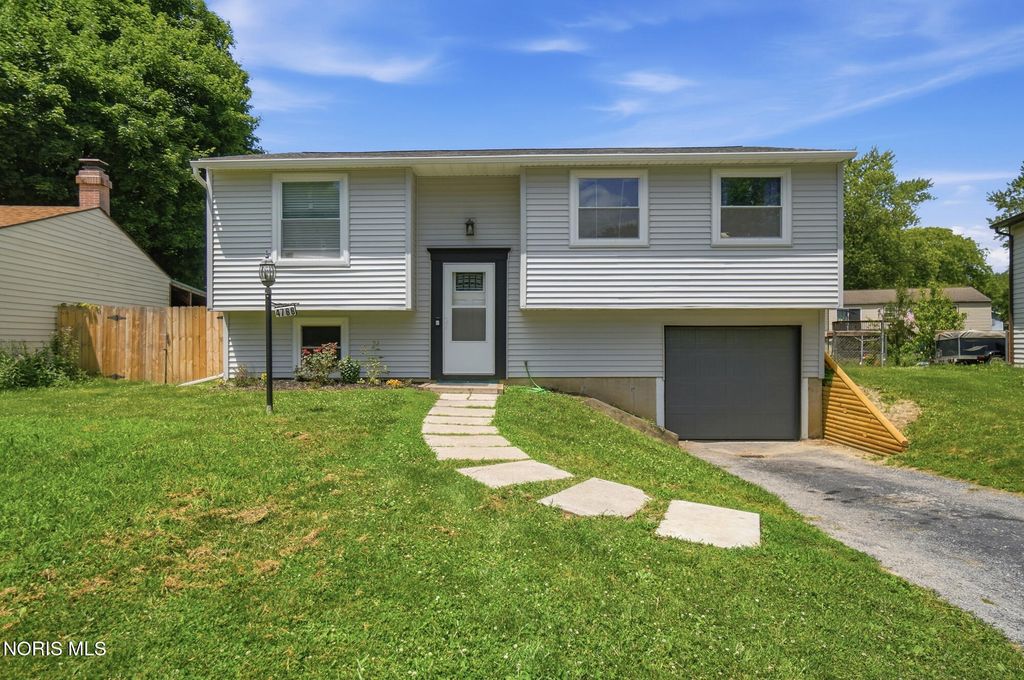 4766 Ventura Drive, Toledo, OH 43615