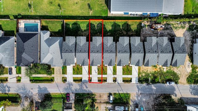 6320 Milwee Street B, Houston, TX 77092