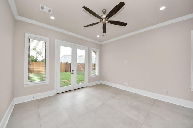 6320 Milwee Street B, Houston, TX 77092