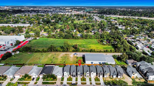 6320 Milwee Street B, Houston, TX 77092