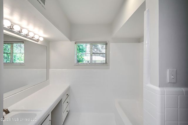 2051 Meadowbrook Road, Jackson, MS 39211
