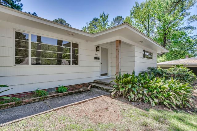 2051 Meadowbrook Road, Jackson, MS 39211