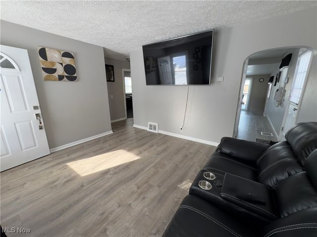 1537 25th Street NW, Canton, OH 44709