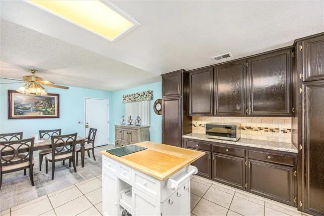 6371 Almond Valley, Quartz Hill, CA 93536