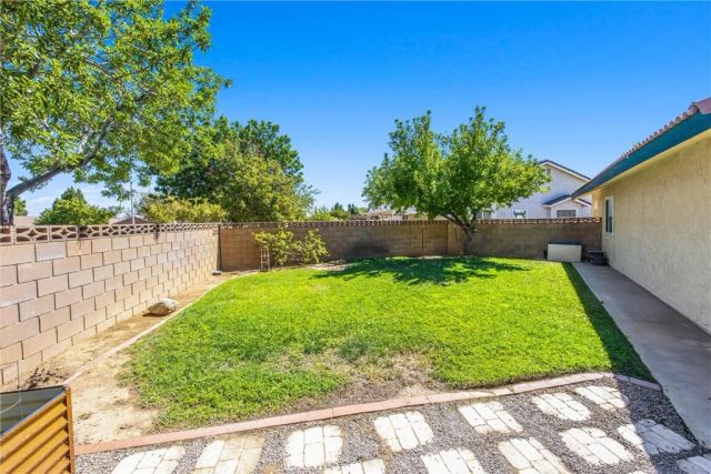 6371 Almond Valley, Quartz Hill, CA 93536