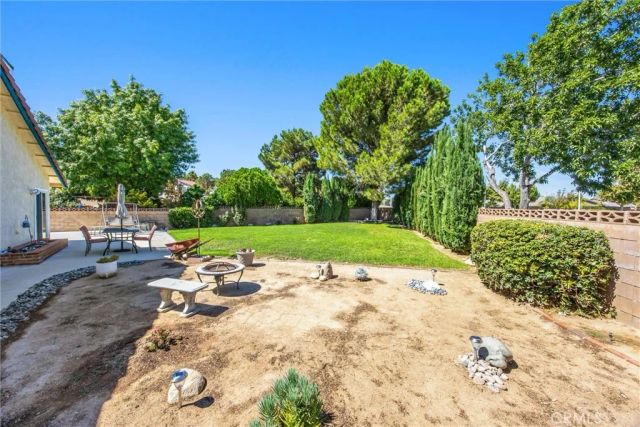 6371 Almond Valley, Quartz Hill, CA 93536