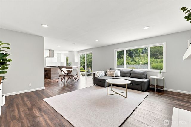 19320 134th Avenue SE, Renton, WA 98058