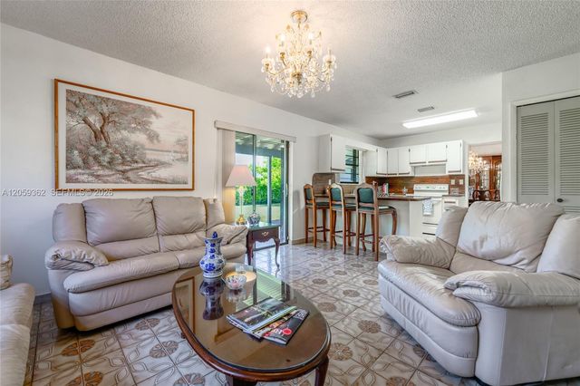 13131 SW 5th St, Miami, FL 33184