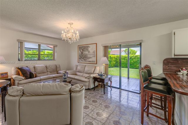 13131 SW 5th St, Miami, FL 33184