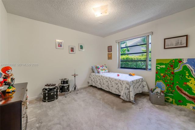 13131 SW 5th St, Miami, FL 33184