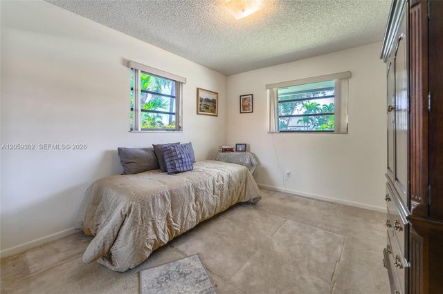 13131 SW 5th St, Miami, FL 33184