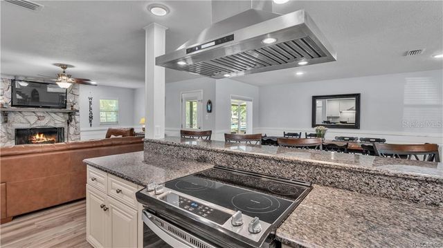 11308 W AMERINDIAN COURT, Crystal River, FL 34429