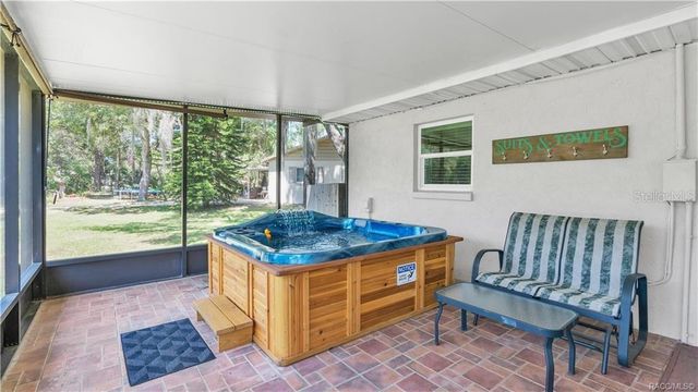 11308 W AMERINDIAN COURT, Crystal River, FL 34429